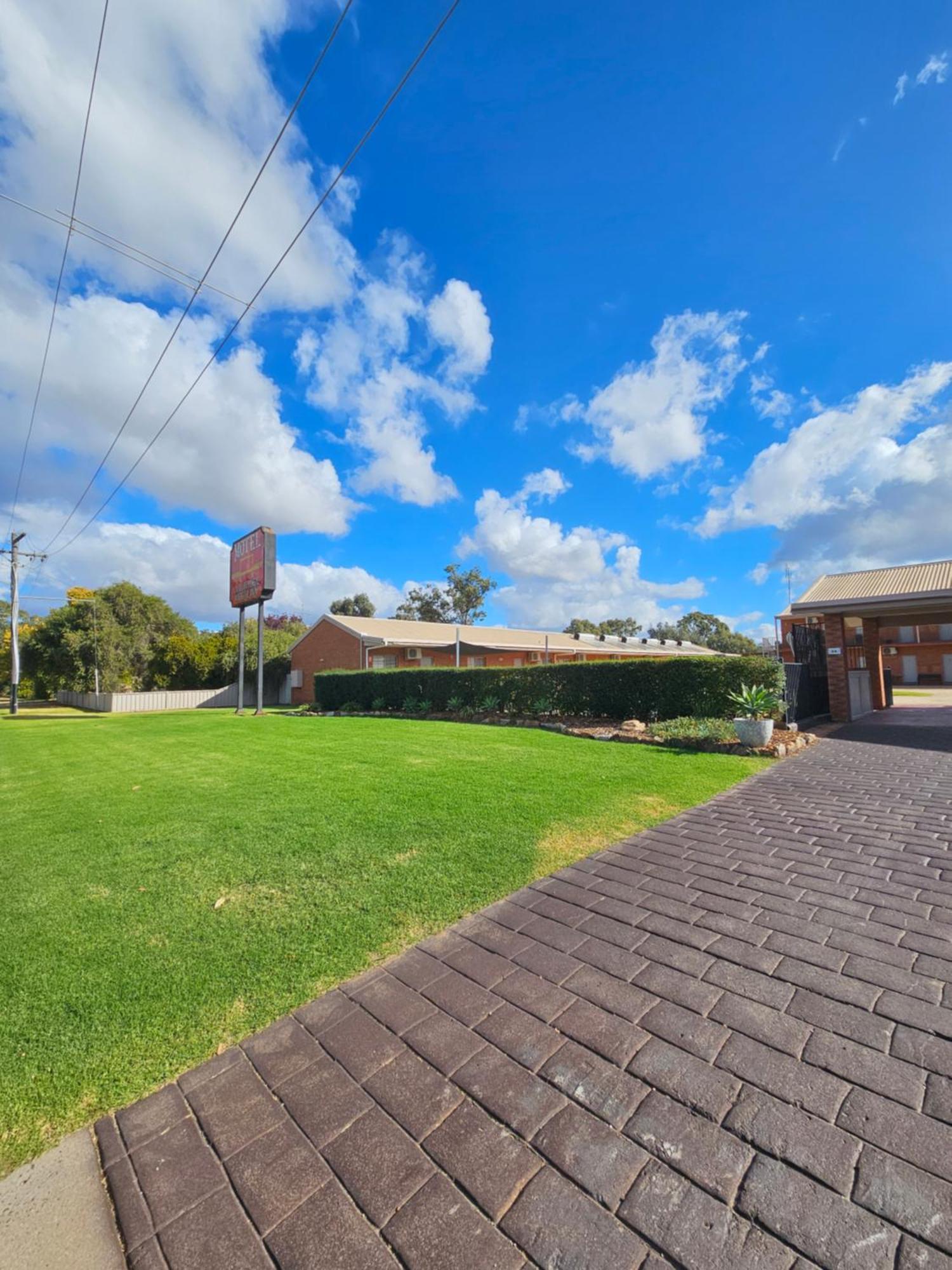Bridge Motor Inn Tocumwal Exterior foto